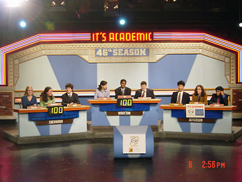 2007 It's Academic Show includes TJ students